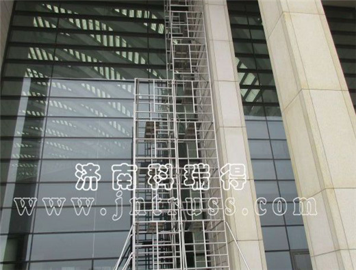 天津客戶購買腳手架現(xiàn)場(chǎng)搭建實(shí)圖